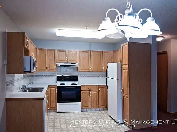 5th image of 4800 A 48th Ave #108