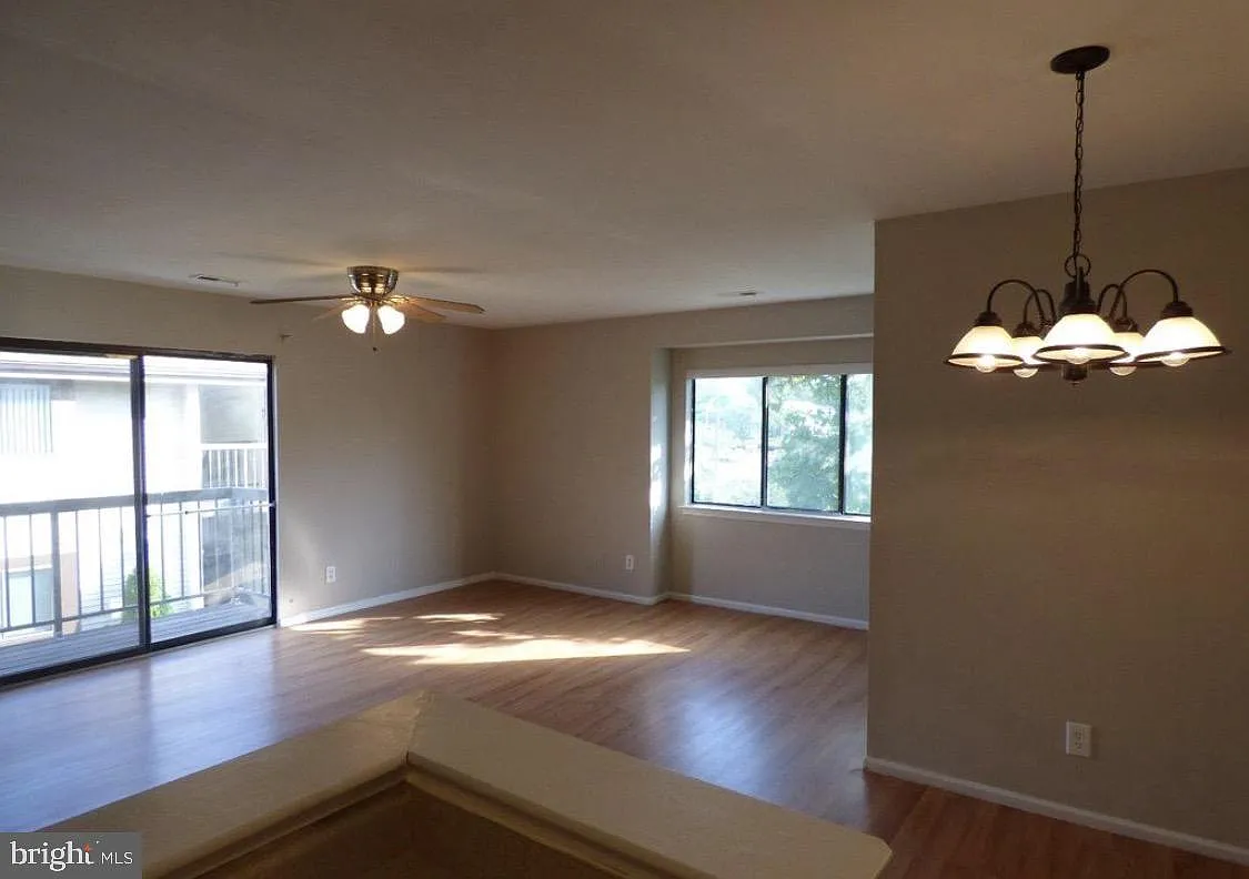 2 bed, 1112 sqft, $2,000 — Photo 4