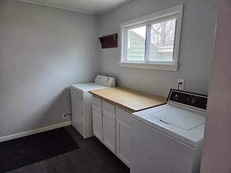 44 Gilfillan St — Photo 6