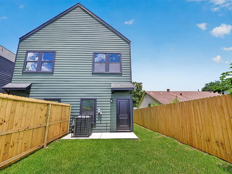 7840 Nashville St #B — Photo 25