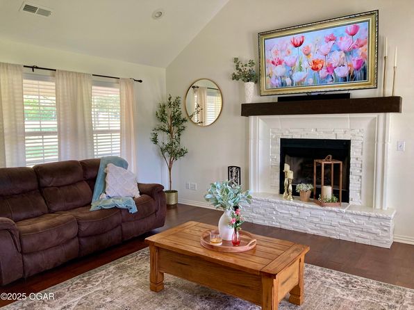 8018 S County Ln #214, Joplin, MO 64801