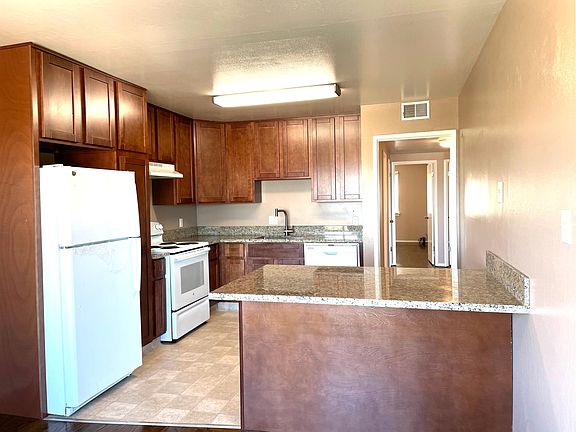 2nd image of 765 Templeton Ave #765