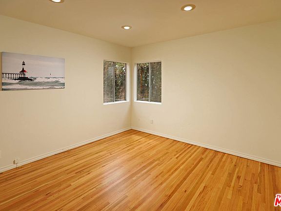 4th image of 3922 Bledsoe Ave