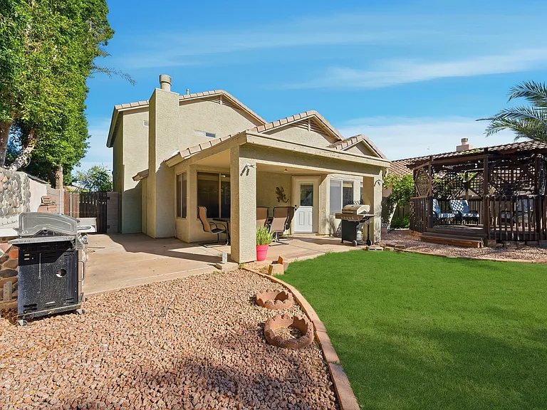 2075 E Arabian Dr — Photo 33