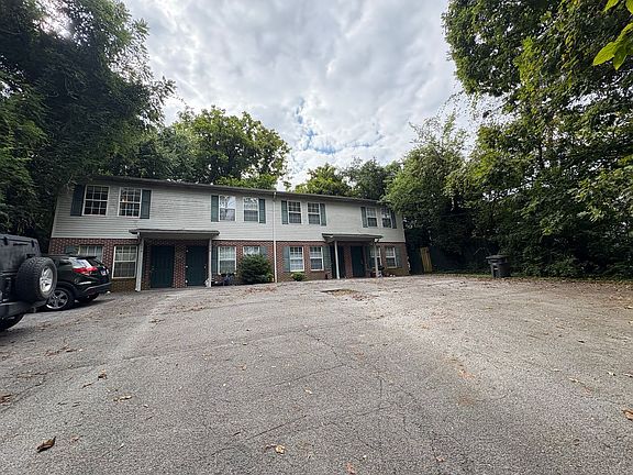 2nd image of 220 Taliwa Gardens Dr SE