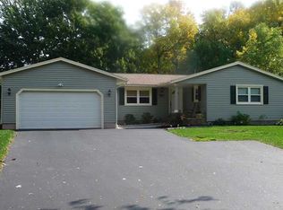 153 Laurelwood Dr, Rochester, NY 14626