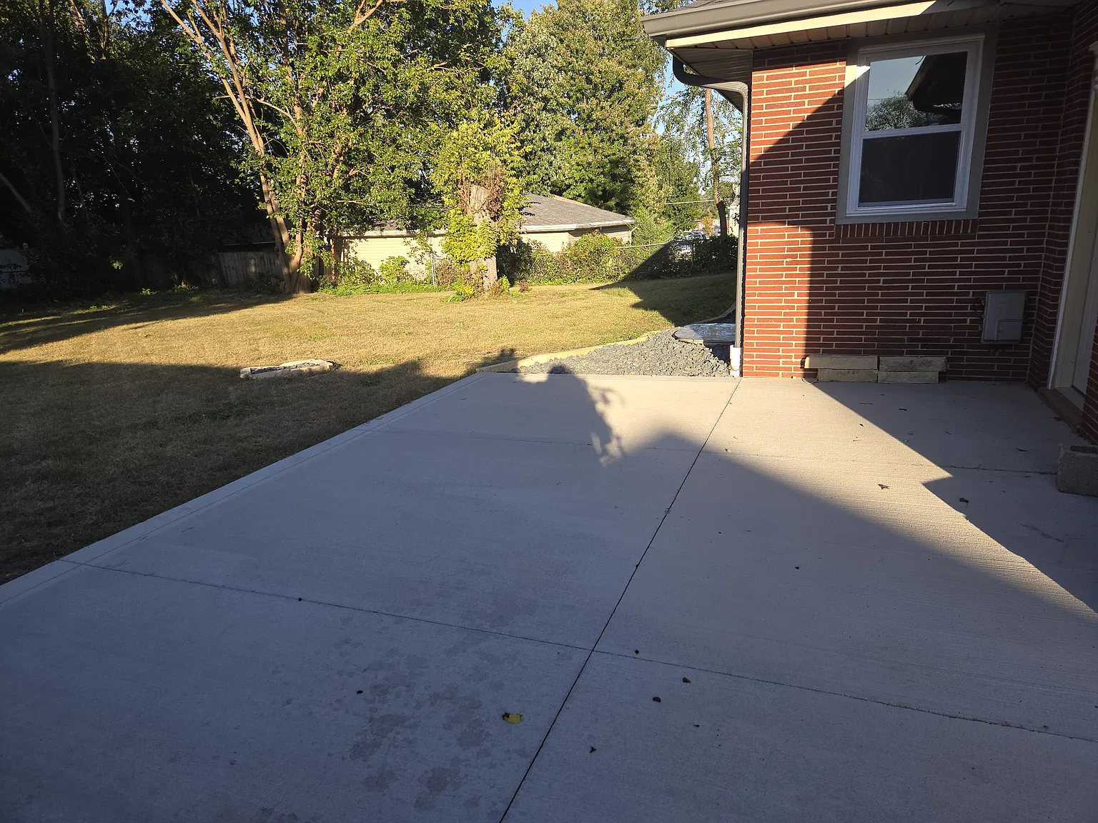1410 E Sheridan Ave — Photo 3