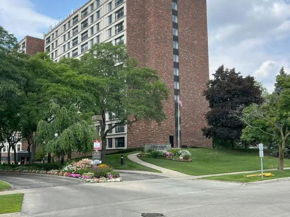 21800 Morley Ave APT 104, Dearborn, MI 48124