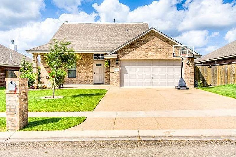 1st image of 4024 Pomel Dr