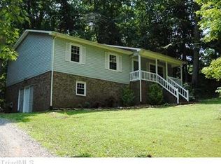 3382 Beeson Farm Rd, Sophia, NC 27350