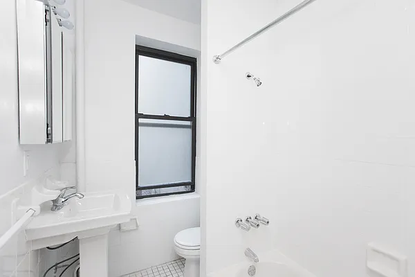 Rented by LC Lemle Real Estate Group | media 1