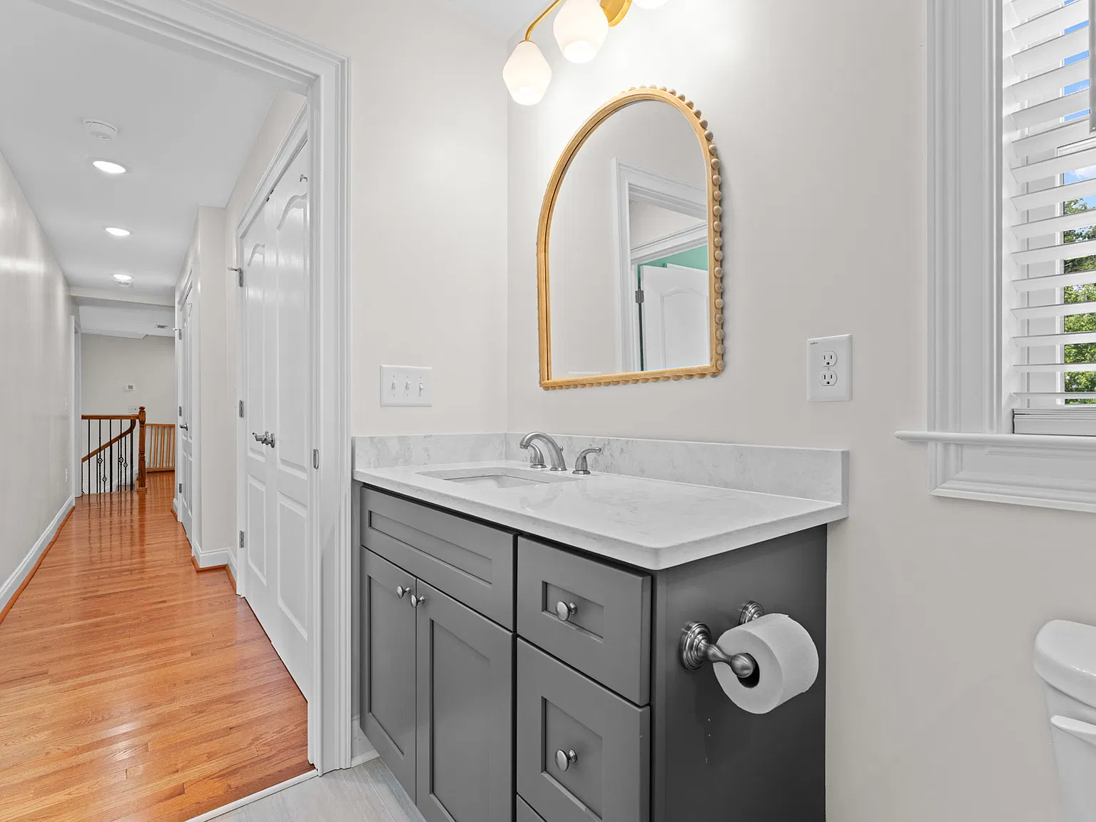 5 bed, 3779 sqft, $4,000 — Photo 4