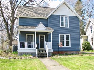 202 Clark St, Buchanan, MI 49107