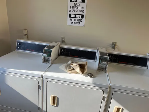 Summerland, 770 W Summerland Ave #203, San Pedro, CA 90731