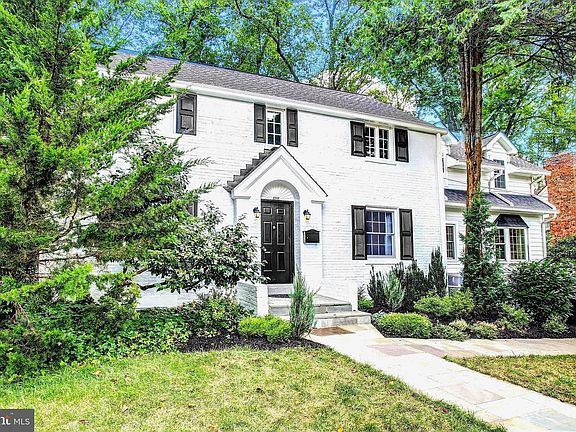 5th image of 8308 Thoreau Dr