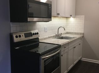 810 Plate St, Rochester, MI 48307