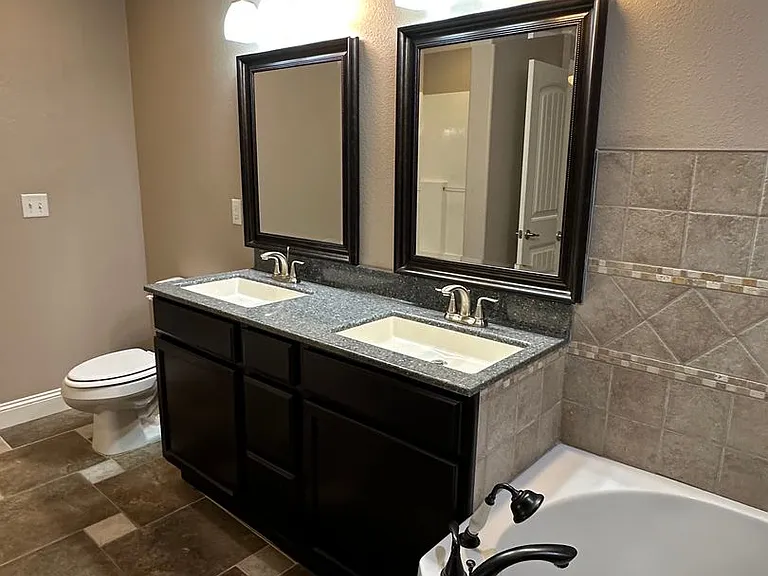 335 Lyle Curtis Cir — Photo 42
