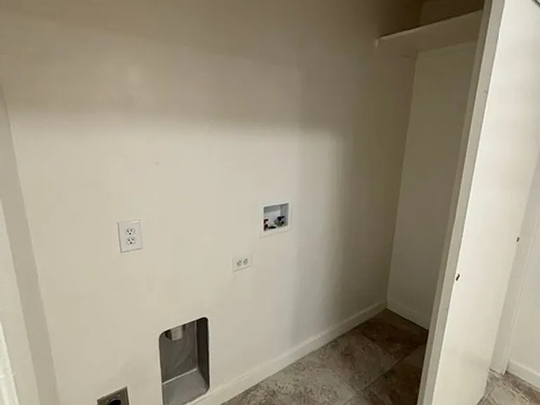 1249 Sandalwood Dr — Photo 9