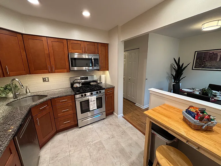 836 S Howard St #B — Photo 20