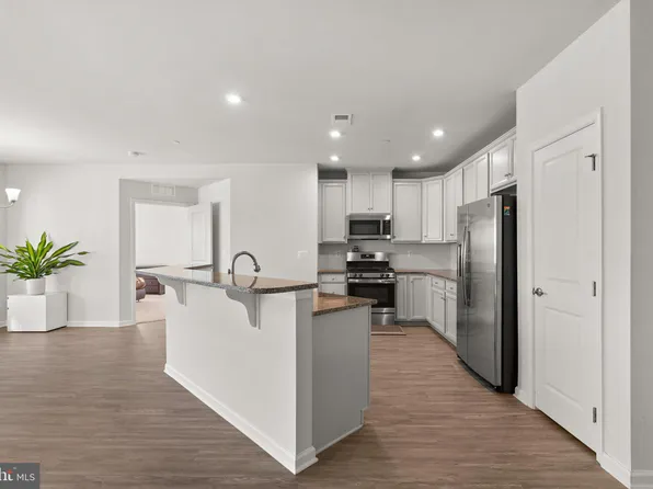 8950 Carls Ct Unit L, Ellicott City, MD 21043