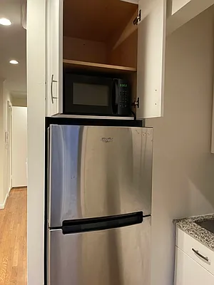 Rented by Eric Goodman Realty Corp | media 16