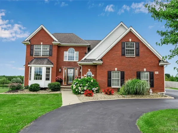 961 Transit Rd, Orchard Park, NY 14127