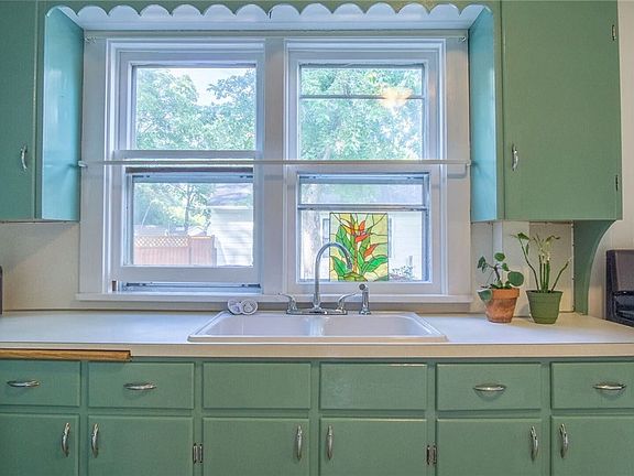 2nd image of 726 Cameron Street