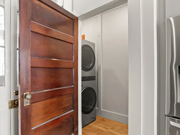 937 Dumaine St #201 — Photo 10