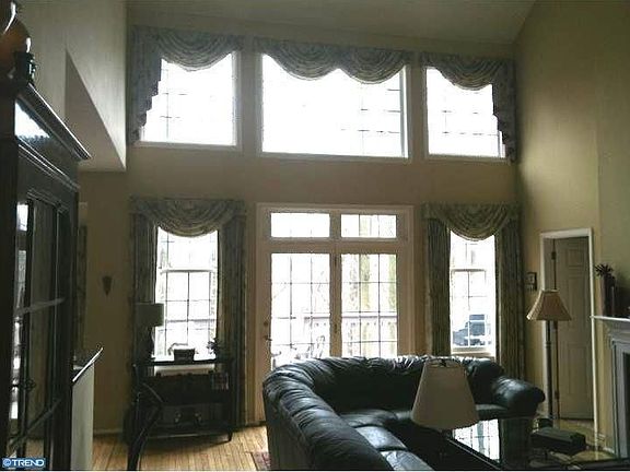 4th image of 4 Kings Ct