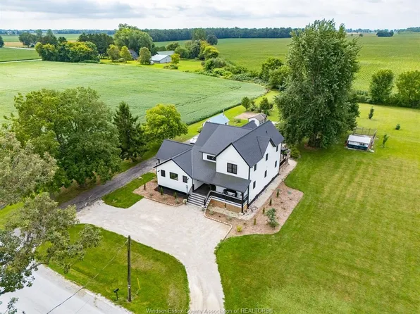 1677 Huffman Rd, Essex, ON N0R 1G0