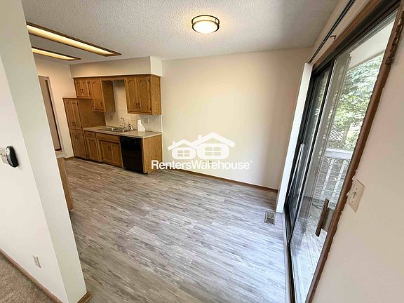 5th image of 612 SE Kristi Ln APT A