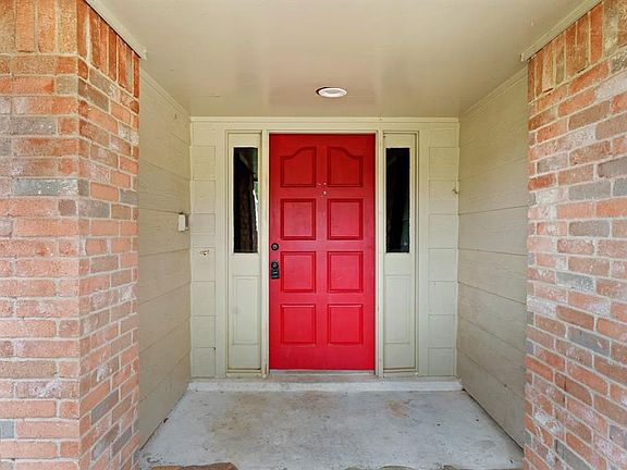 4th image of 3910 Wells Mark Dr