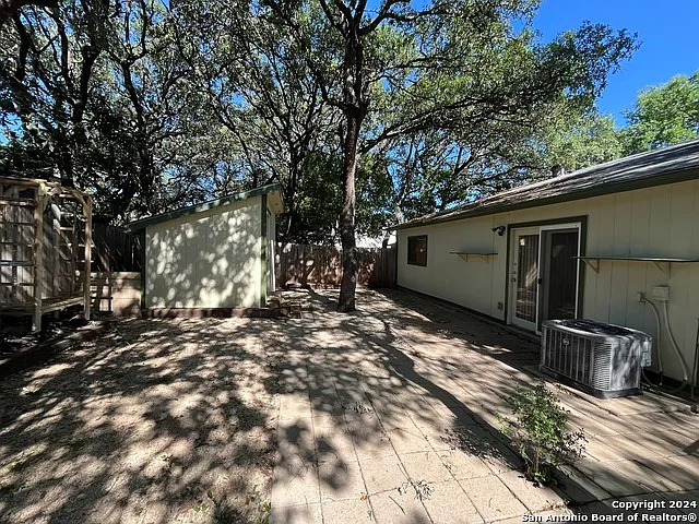 7339 Hunters Land — Photo 30