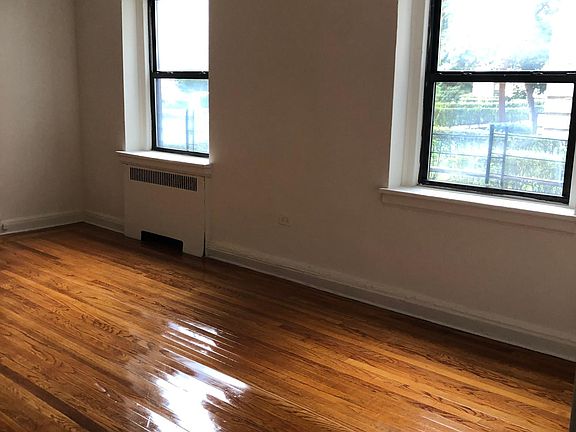 2nd image of 300 Hayward Ave #One