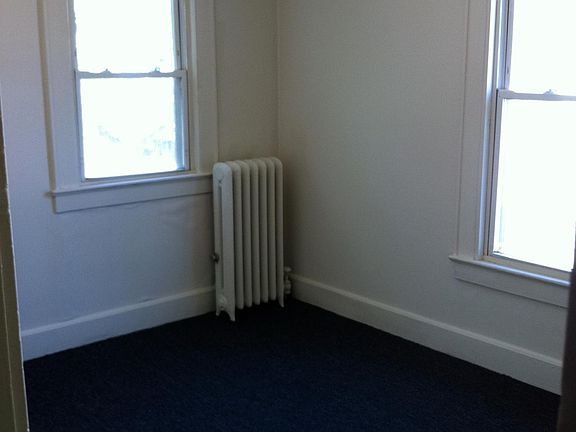 3rd image of 16 Jennings Ave