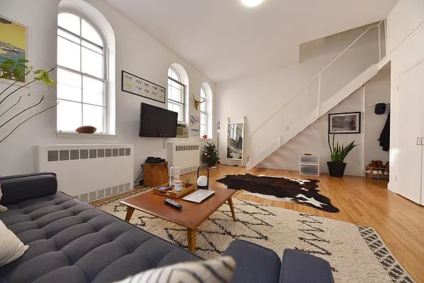 Rented by Buchbinder & Warren | media 28