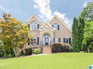 218 Grande View Ln, Maylene, AL 35114