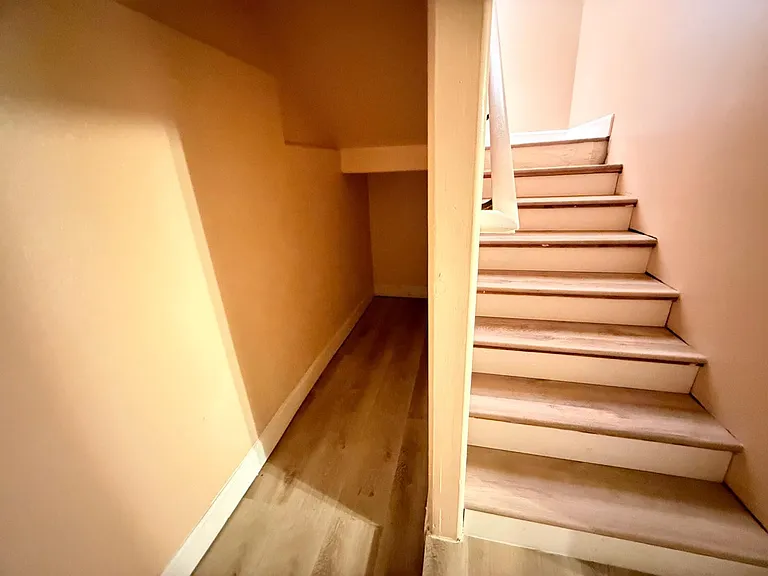 8027 Ney Ave — Photo 24