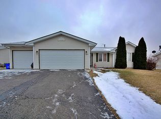 4334 Sunbury Dr, Rockford, IL 61109