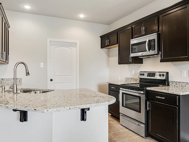 18322 Sunset Park Dr — Photo 8