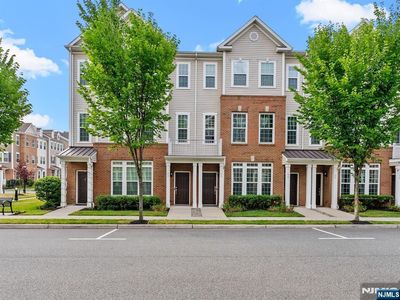 82 Wesmont Dr, Wood-ridge, NJ, 07075