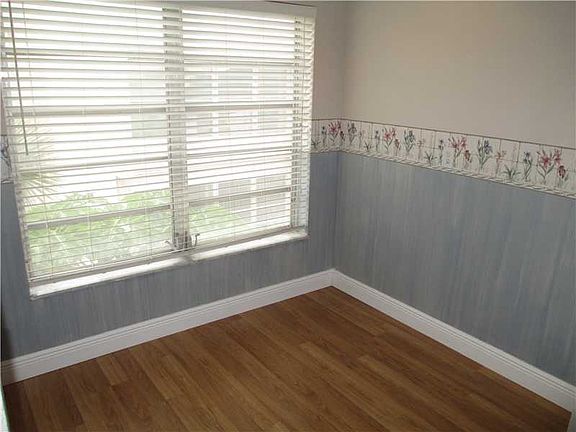 4th image of 6150 NW 62nd St APT 301