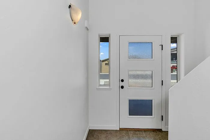 380 White River Dr — Photo 11