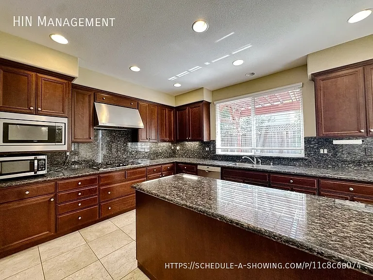 1122 W Lagoon Rd #- — Photo 10