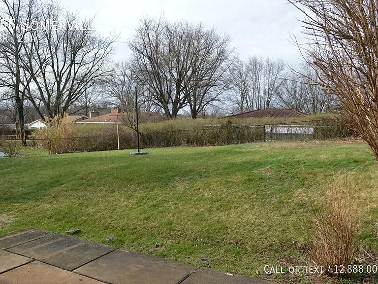 756 Somerville Dr — Photo 2