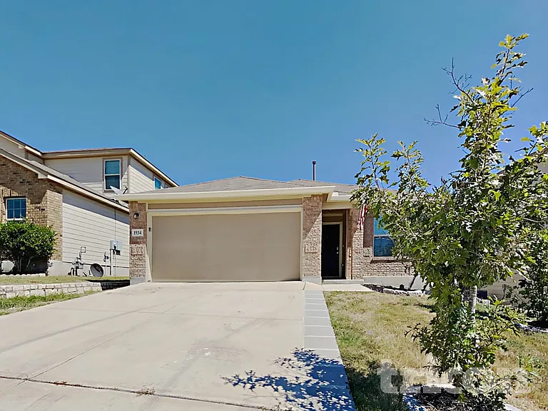 1934 Marbach Woods — Photo 2