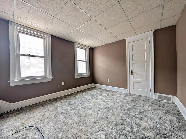 1083 Main St #2 — Photo 16