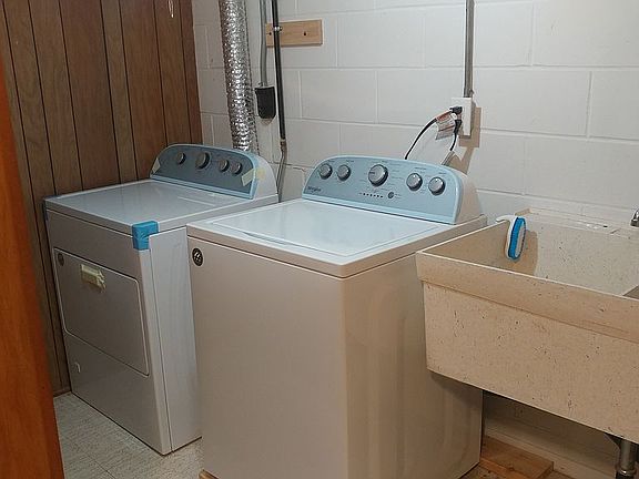 5th image of 1618 Portland Ave #2