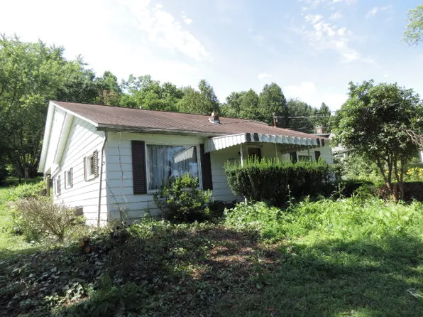 12771 Vernon St, Meadville, PA 16335