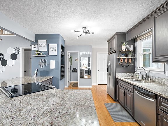 2nd image of 1723 Broadripple Dr